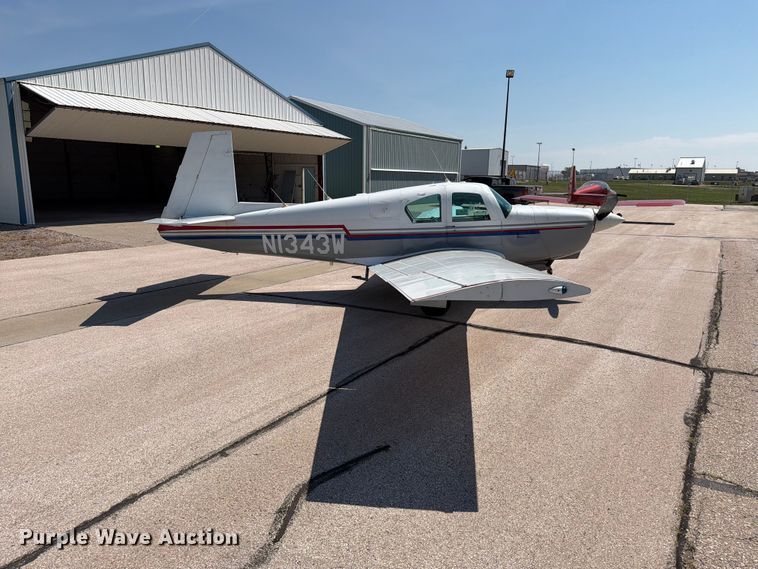 image for item EA0440 1964 Mooney M-20C airplane
