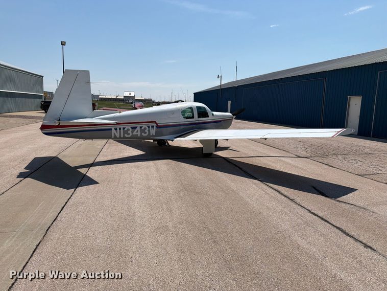 image for item EA0440 1964 Mooney M-20C airplane