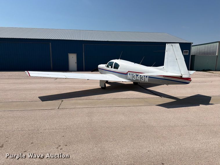 image for item EA0440 1964 Mooney M-20C airplane