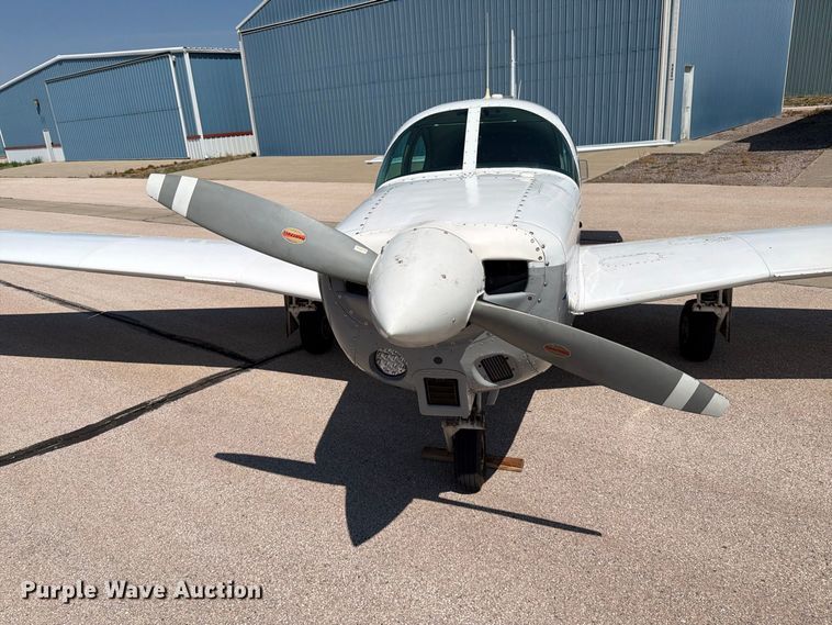 image for item EA0440 1964 Mooney M-20C airplane