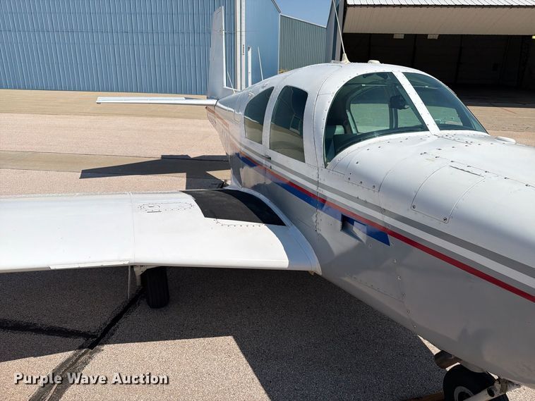 image for item EA0440 1964 Mooney M-20C airplane