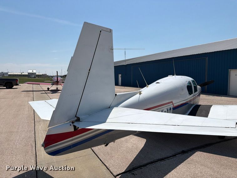 image for item EA0440 1964 Mooney M-20C airplane