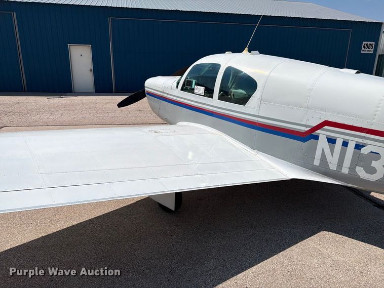 image for item EA0440 1964 Mooney M-20C airplane