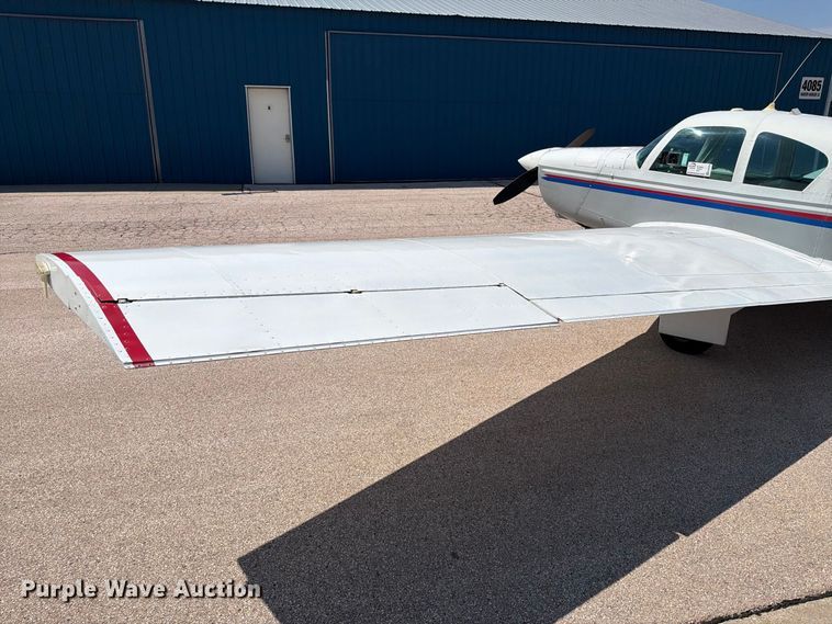 image for item EA0440 1964 Mooney M-20C airplane