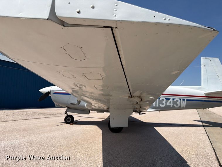 image for item EA0440 1964 Mooney M-20C airplane