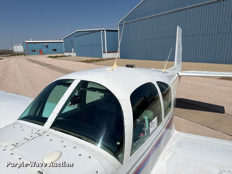 image for item EA0440 1964 Mooney M-20C airplane