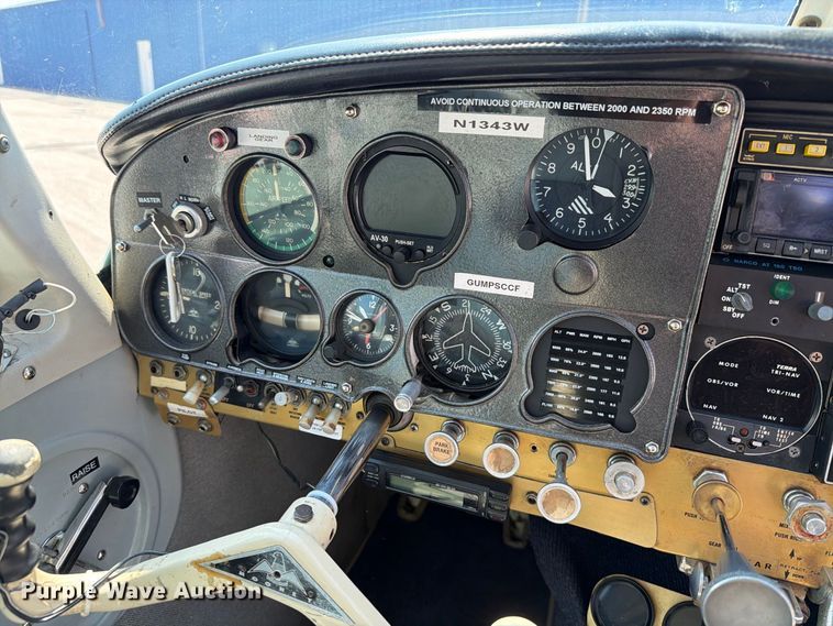image for item EA0440 1964 Mooney M-20C airplane