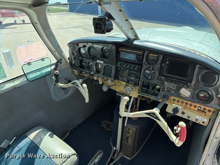 image for item EA0440 1964 Mooney M-20C airplane