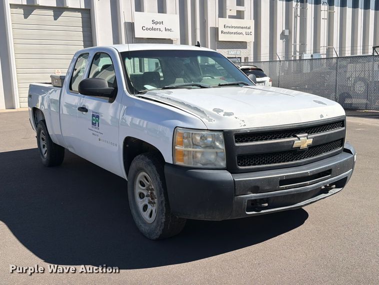 image for item ED0191 2009 Chevrolet Silverado 1500 Ext. Cab pickup truck