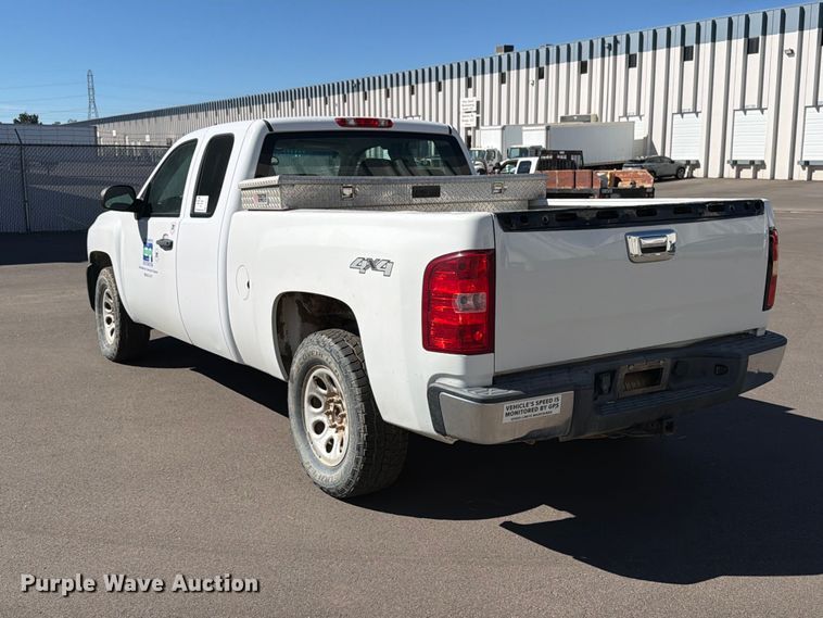 image for item ED0191 2009 Chevrolet Silverado 1500 Ext. Cab pickup truck