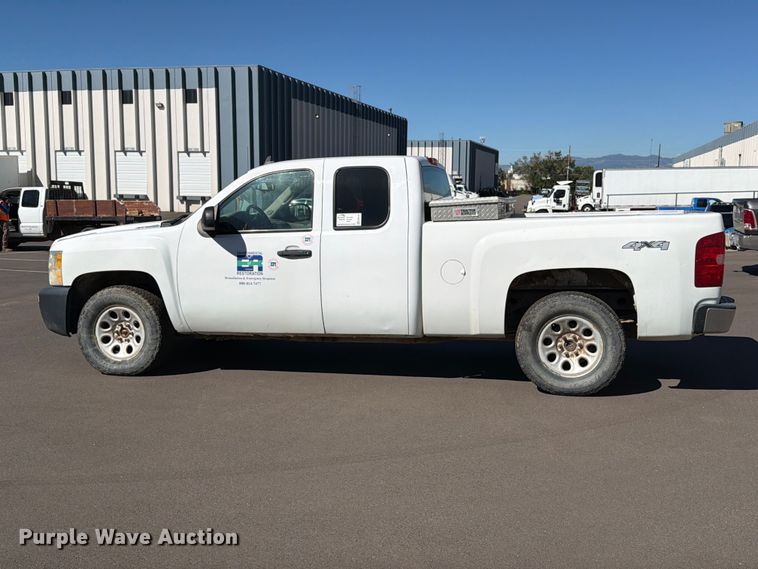 image for item ED0191 2009 Chevrolet Silverado 1500 Ext. Cab pickup truck