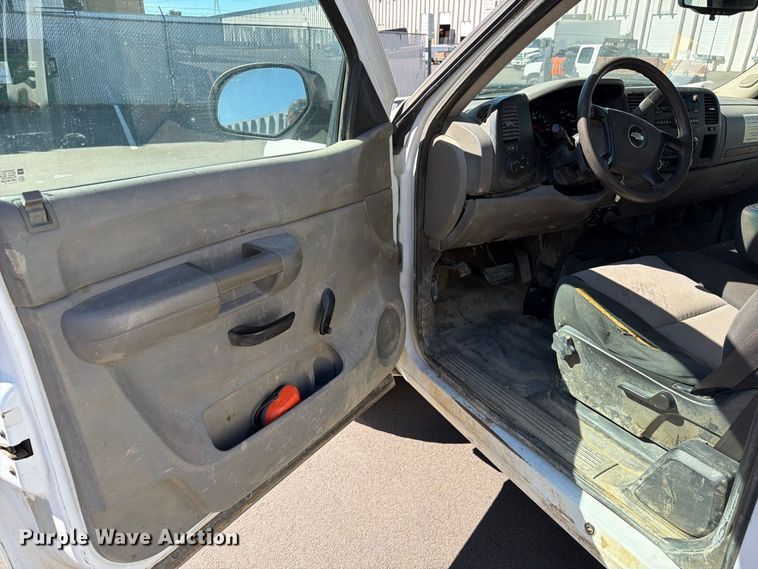 image for item ED0191 2009 Chevrolet Silverado 1500 Ext. Cab pickup truck