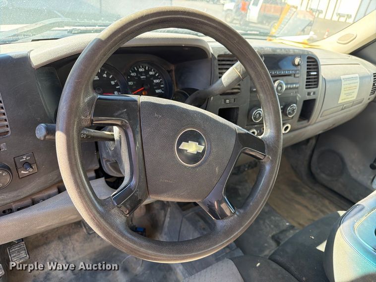 image for item ED0191 2009 Chevrolet Silverado 1500 Ext. Cab pickup truck