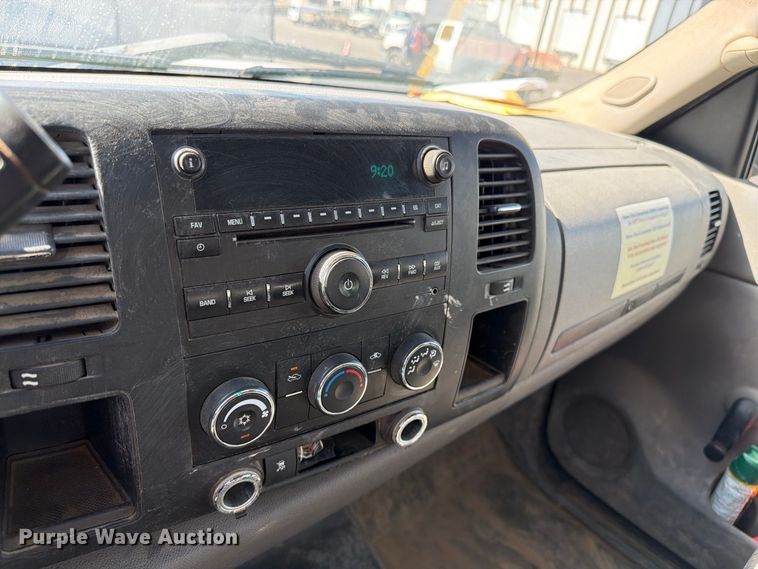 image for item ED0191 2009 Chevrolet Silverado 1500 Ext. Cab pickup truck