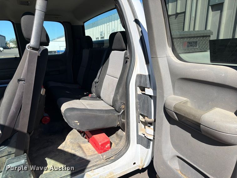 image for item ED0191 2009 Chevrolet Silverado 1500 Ext. Cab pickup truck