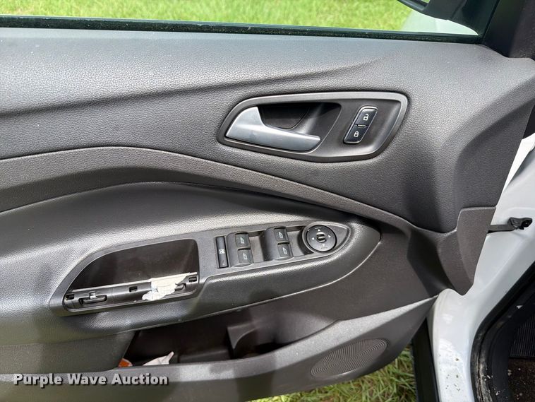 image for item EF1365 2016 Ford Escape SUV