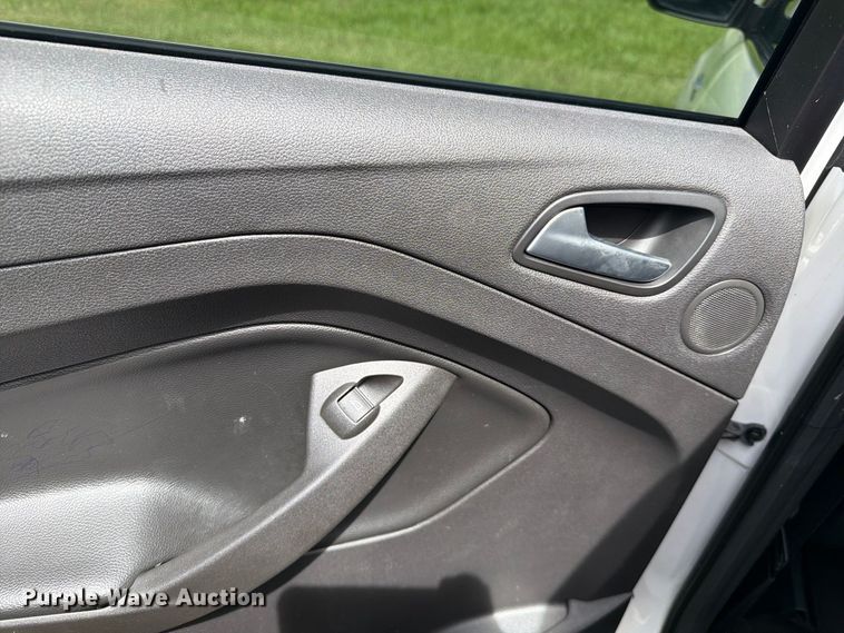 image for item EF1365 2016 Ford Escape SUV