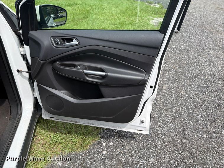 image for item EF1365 2016 Ford Escape SUV