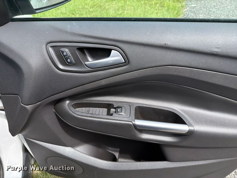 image for item EF1365 2016 Ford Escape SUV