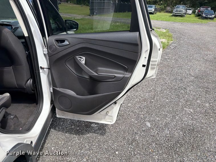 image for item EF1365 2016 Ford Escape SUV