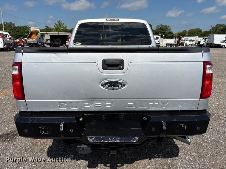 image for item EG9203 2014 Ford F350 Super Duty Crew Cab pickup truck