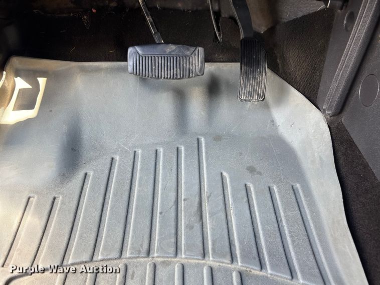 image for item EG9203 2014 Ford F350 Super Duty Crew Cab pickup truck