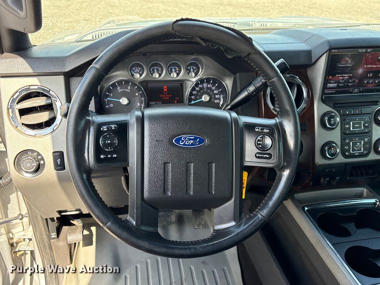 image for item EG9203 2014 Ford F350 Super Duty Crew Cab pickup truck