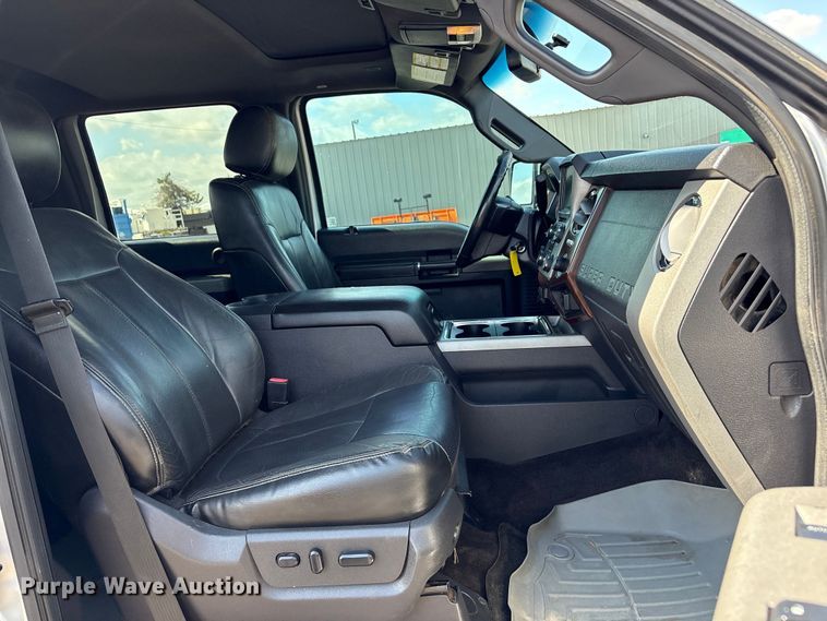 image for item EG9203 2014 Ford F350 Super Duty Crew Cab pickup truck