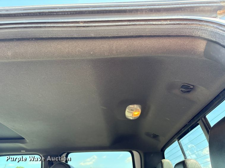 image for item EG9203 2014 Ford F350 Super Duty Crew Cab pickup truck