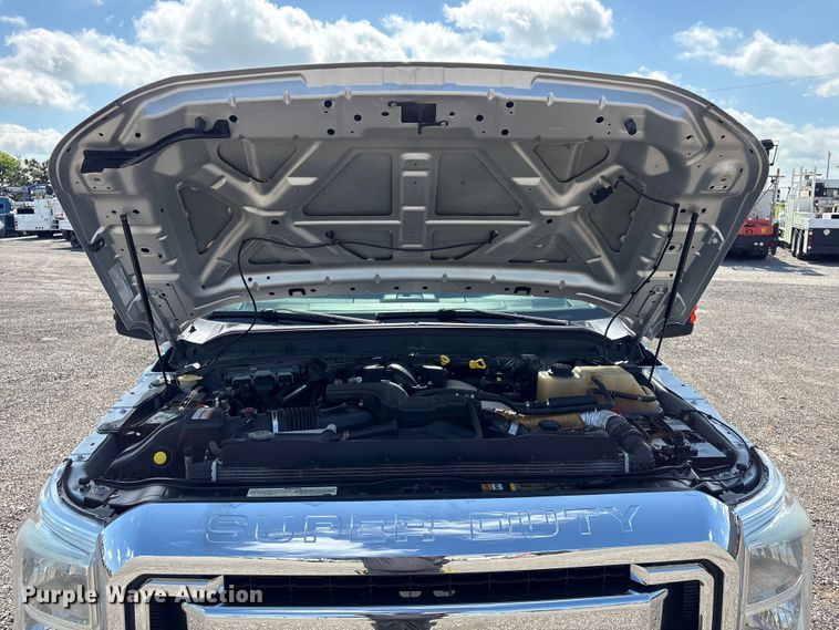 image for item EG9203 2014 Ford F350 Super Duty Crew Cab pickup truck