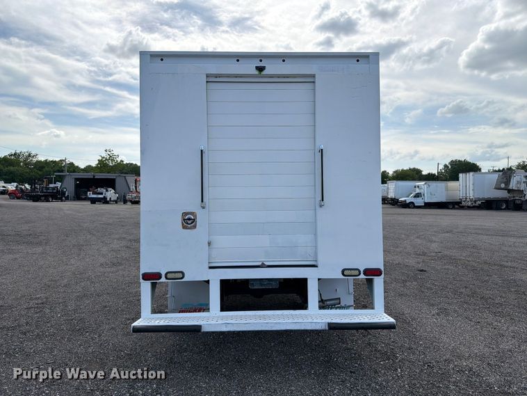 image for item EG9260 2015 Chevrolet Express 4500 refrigerated delivery truck