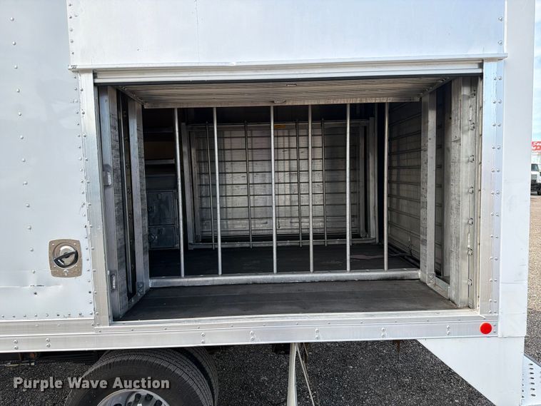 image for item EG9260 2015 Chevrolet Express 4500 refrigerated delivery truck