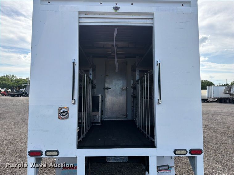 image for item EG9260 2015 Chevrolet Express 4500 refrigerated delivery truck