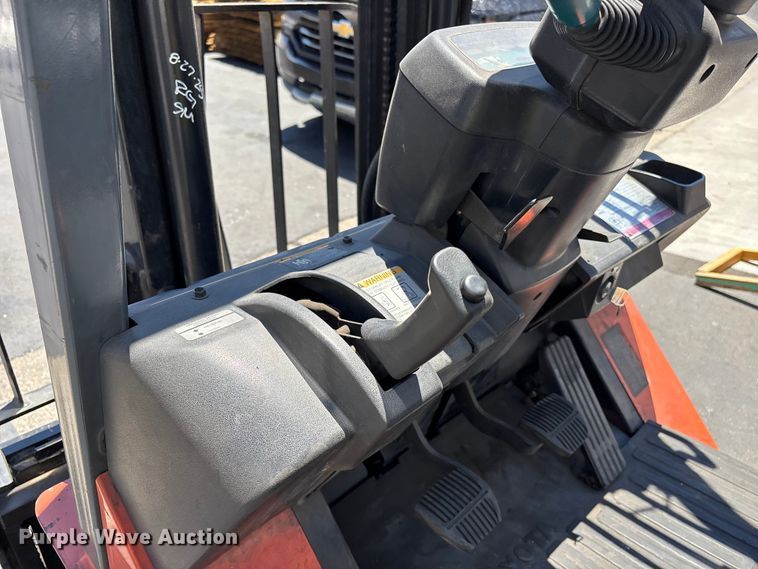 image for item EL2553 Toyota 7FGU18 forklift