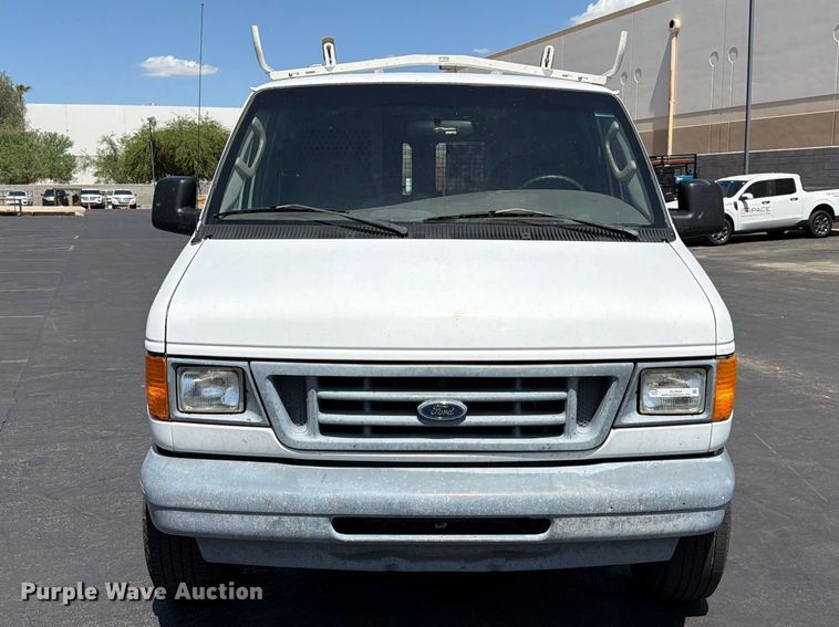 image for item EL2643 2004 Ford E250 van