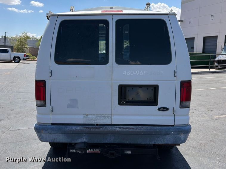 image for item EL2643 2004 Ford E250 van