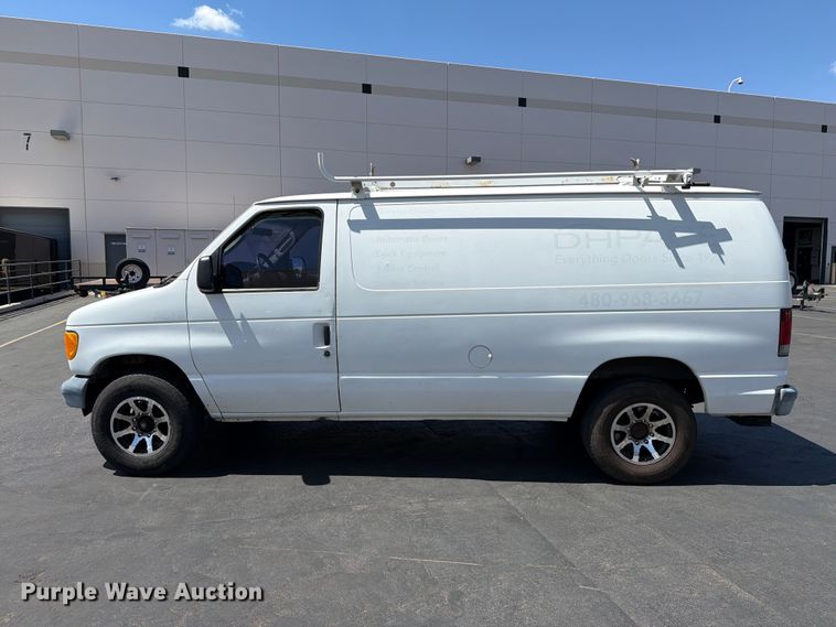 image for item EL2643 2004 Ford E250 van