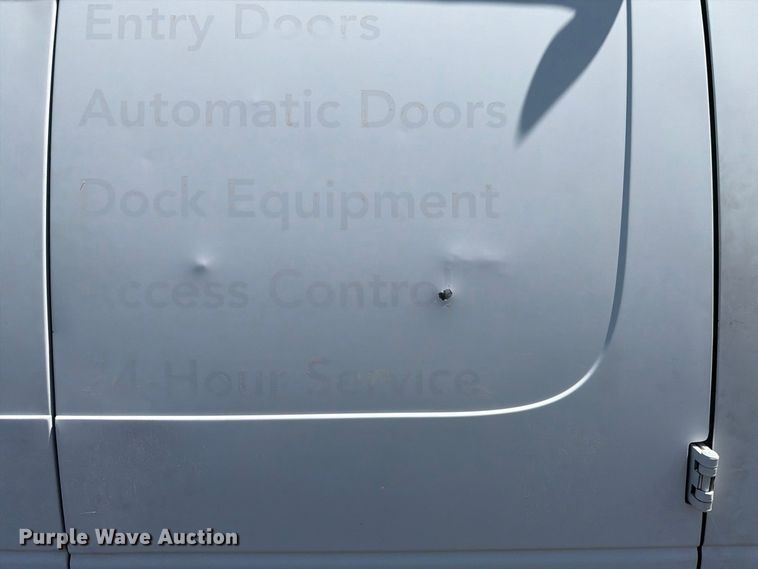 image for item EL2643 2004 Ford E250 van