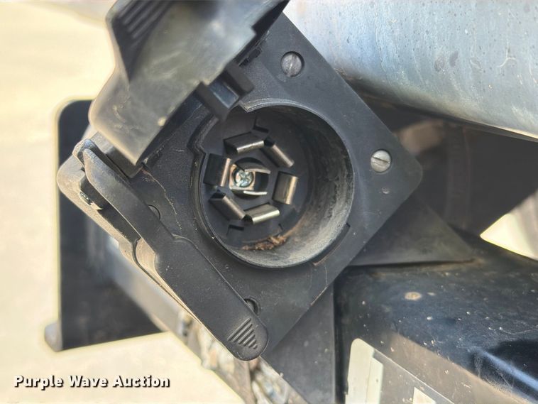 image for item EL2643 2004 Ford E250 van