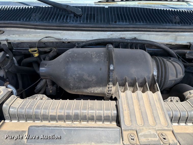 image for item EL2643 2004 Ford E250 van