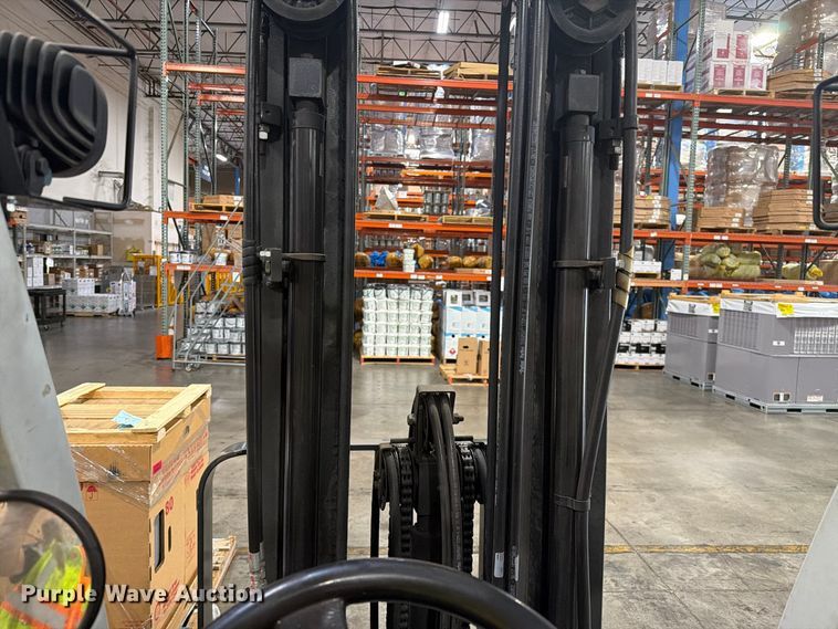 image for item EL2661 2019 UniCarriers CFS40 forklift