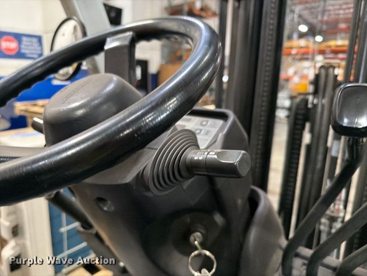 image for item EL2661 2019 UniCarriers CFS40 forklift