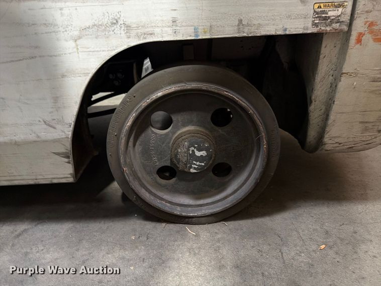 image for item EL2661 2019 UniCarriers CFS40 forklift