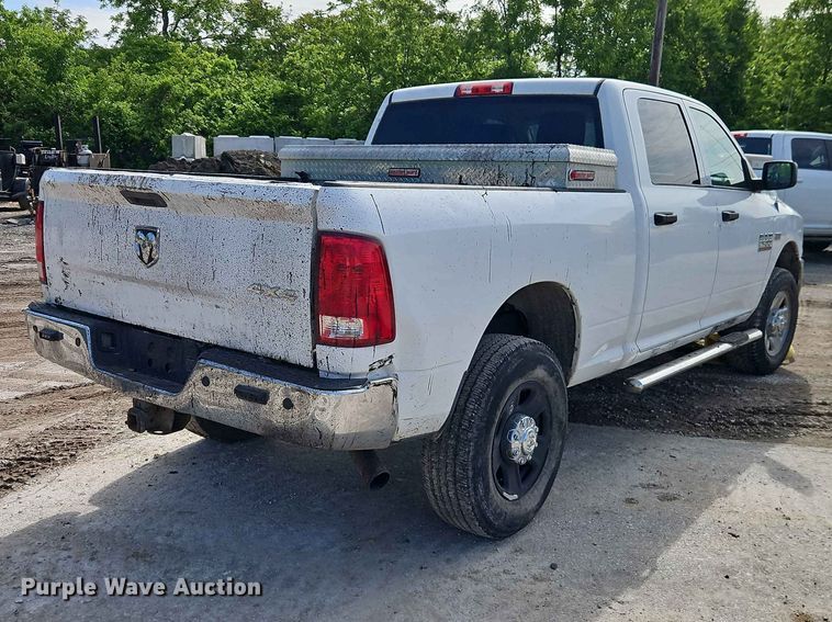 image for item EO7381 2014 RAM 2500 Crew Cab pickup truck