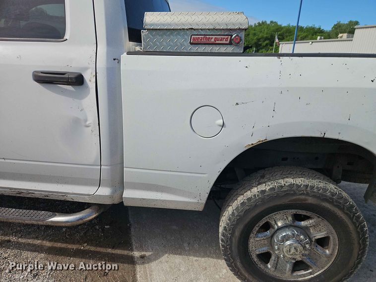 image for item EO7381 2014 RAM 2500 Crew Cab pickup truck