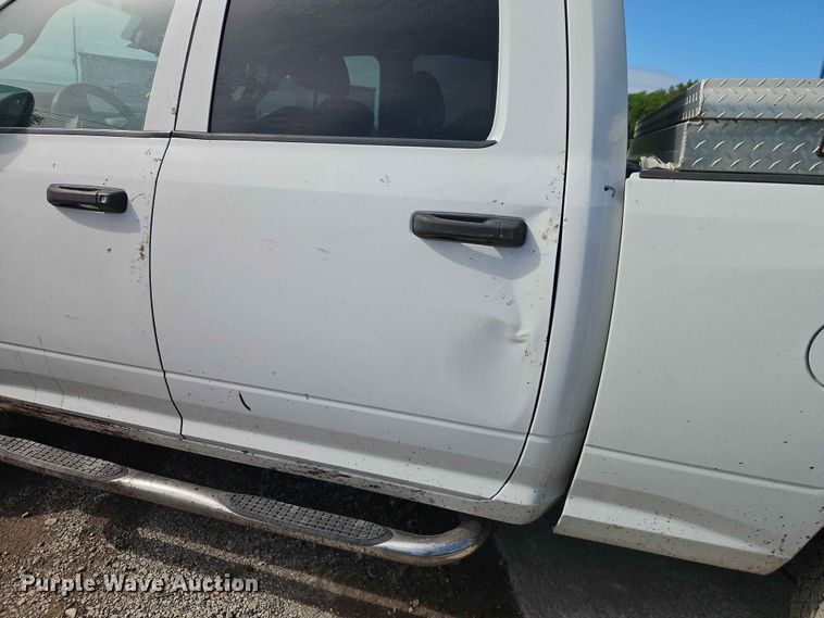 image for item EO7381 2014 RAM 2500 Crew Cab pickup truck