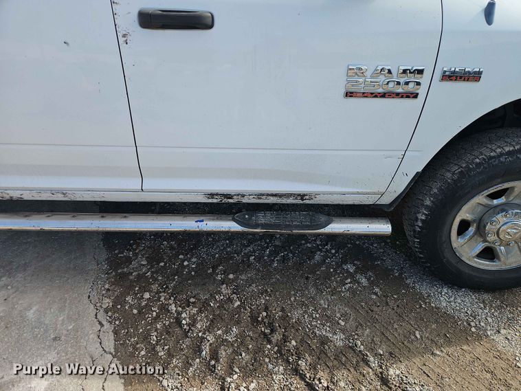 image for item EO7381 2014 RAM 2500 Crew Cab pickup truck