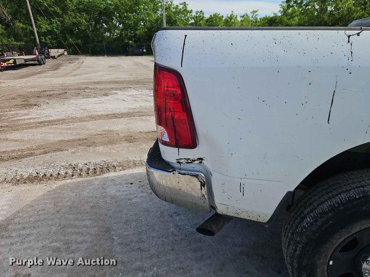 image for item EO7381 2014 RAM 2500 Crew Cab pickup truck