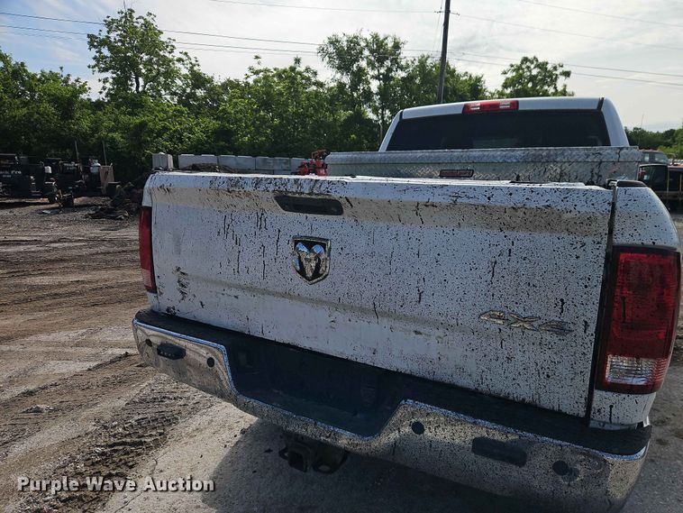 image for item EO7381 2014 RAM 2500 Crew Cab pickup truck