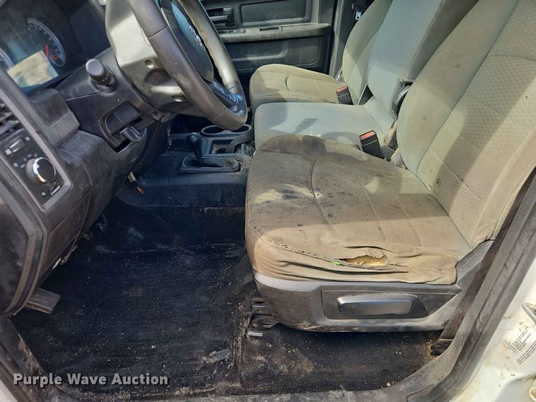 image for item EO7381 2014 RAM 2500 Crew Cab pickup truck